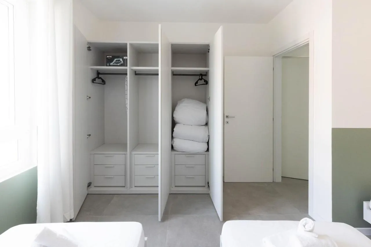 Bnbook Residenza Locatelli Rho 0*,  Italy